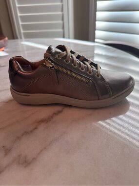 Clarks Women's Metallic Taupe Lace-Up Sneaker with Side Zip